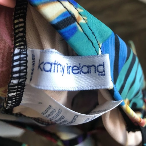 Kathy Ireland vintage inspired retro Hawaiian pin up girl one piece swim suit - Picture 9 of 10